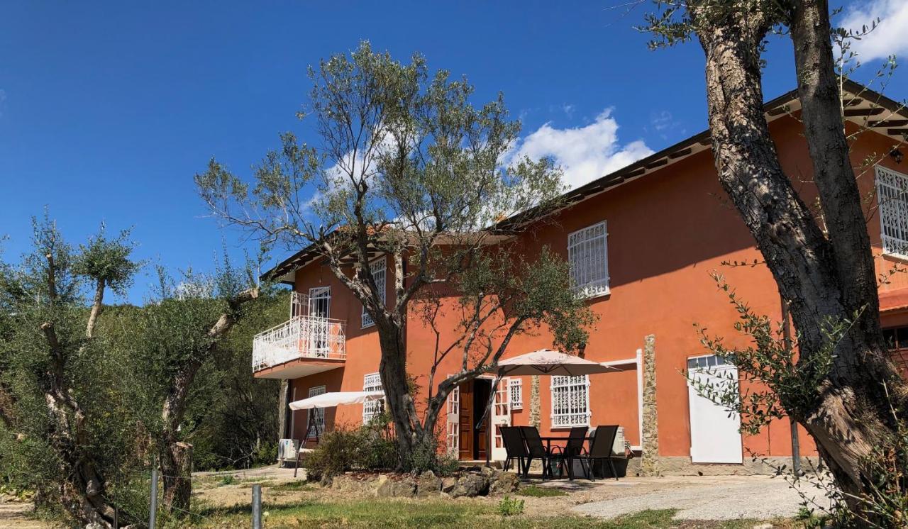 Casa Alma Apartment Кастелнуово Магра Екстериор снимка